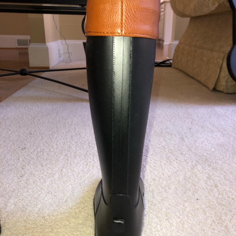 Dirty laundry boots